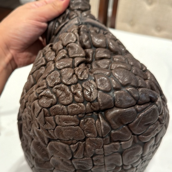 Authentic Fendi bubble leather chef bag - Picture 4 of 14